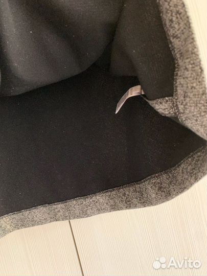 Юбка серая Le Fate. Размер S. Полугоде