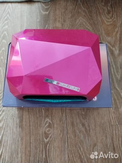 Лампа для ногтей