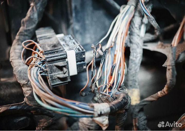 Ремонт электрики Toyota coms Ремонт подсветки в салоне