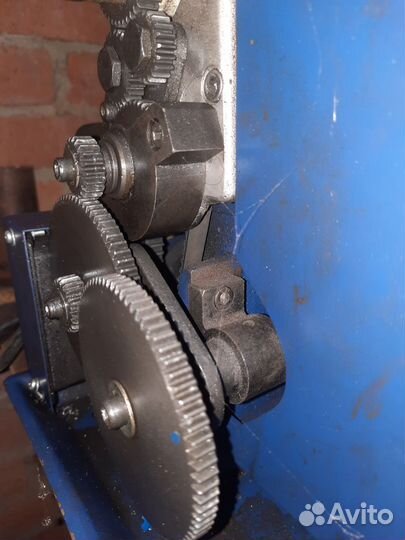 Токарный станок по металлу