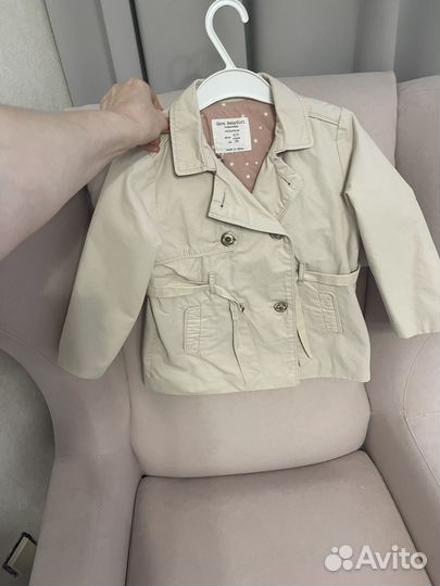 Плащ для девочки zara 98