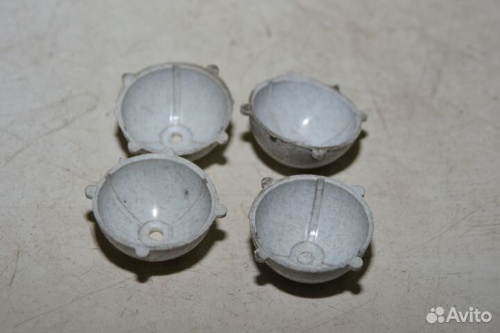 Вкладыш шкворня УАЗ-3160 4 усика пластик (из 4-х)
