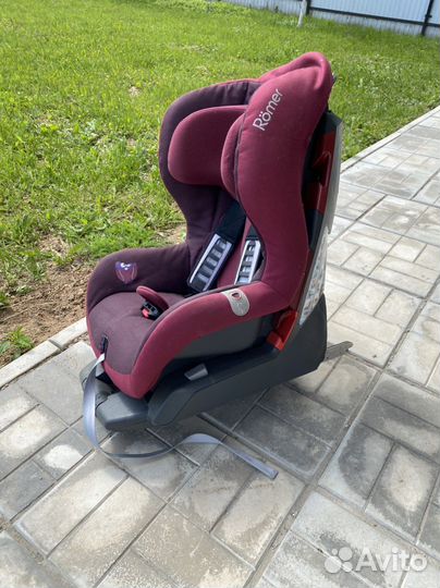 Продам автокресло Romer