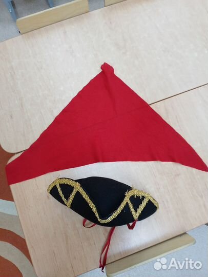 Пиратский платок и шляпа пирата