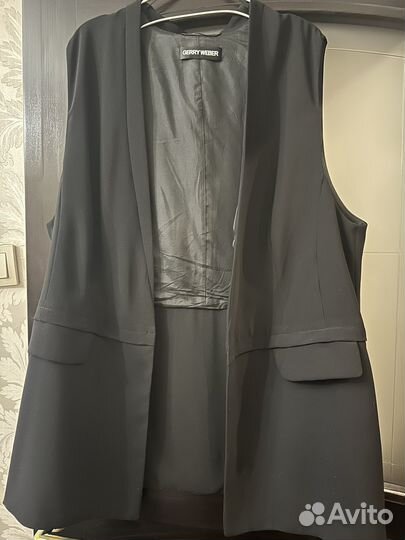 Жилет безрукавка