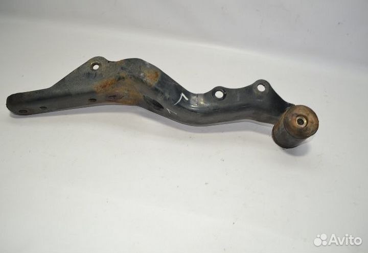 Кронштейн замка кабины MAN TGX 18.440 (01.07)