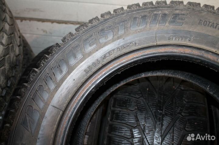 Bridgestone Ice Cruiser 7000 185/65 R14 86T