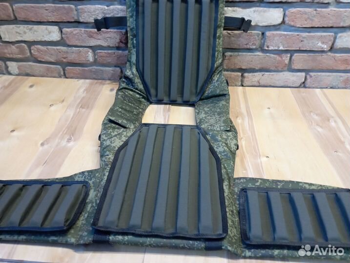 Бронежилет с боковой защитой с плитами