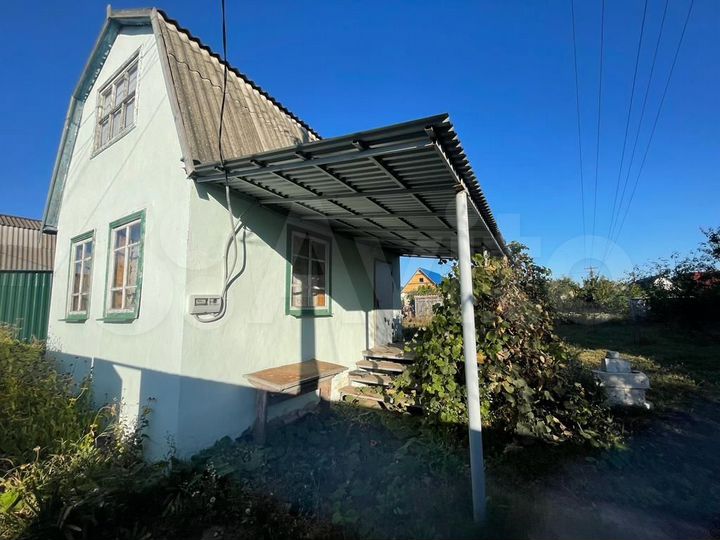 Дача 20 м² на участке 6 сот.