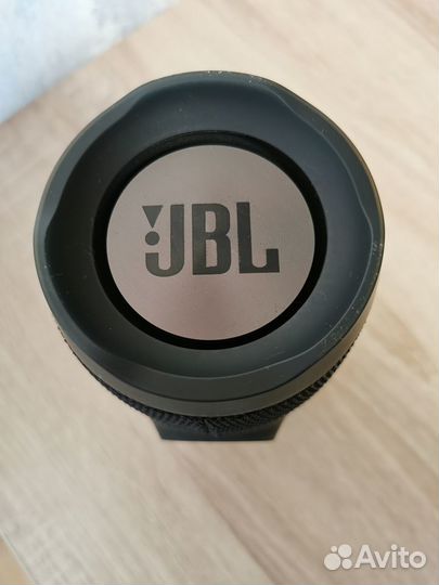 Портативная колонка JBL Charge 3 состояние на 5