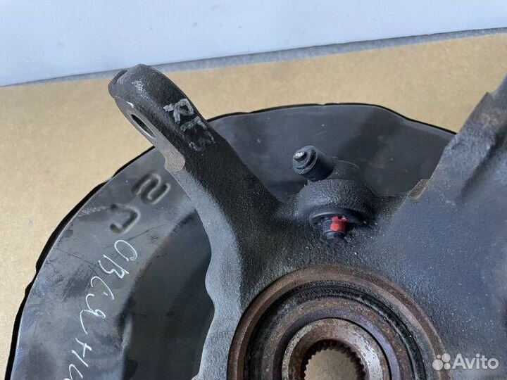 Ступица передняя левая Honda Stepwgn RF3 2.0 AT