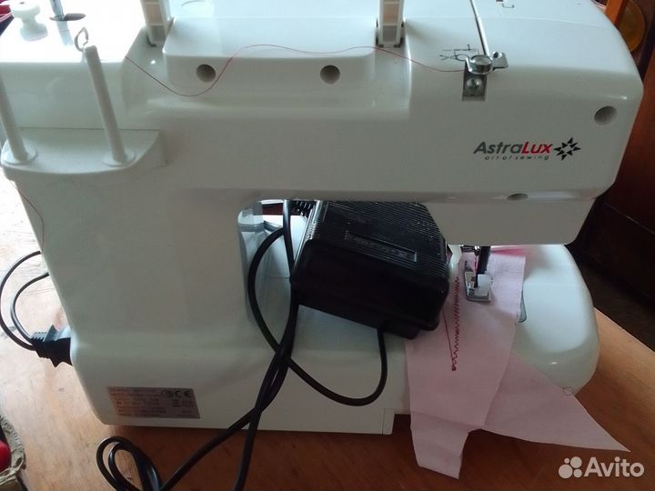 Швейная машина Astra