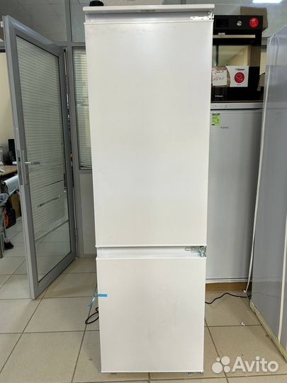 Встраиваемый холодильник Hansa BK316.3FA