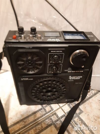 Радиоприемник импортный sanyo Sony