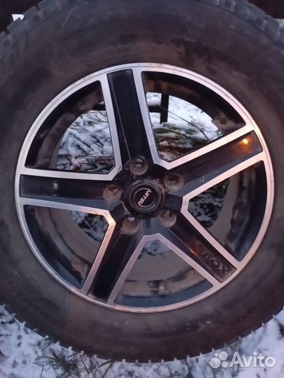 Колеса шипованые р16