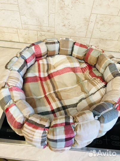 Лежанка для кошек