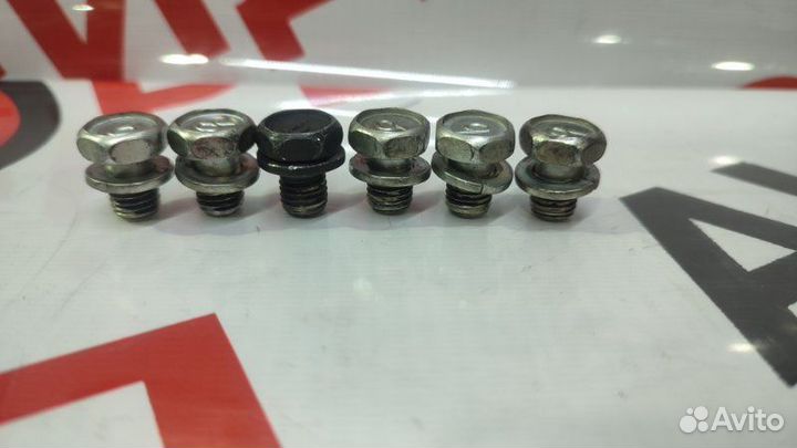 Болт маховика Toyota Ipsum ACM21 2AZ 2006.03