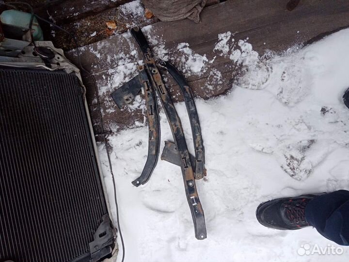 Продам телевизор Honda stream