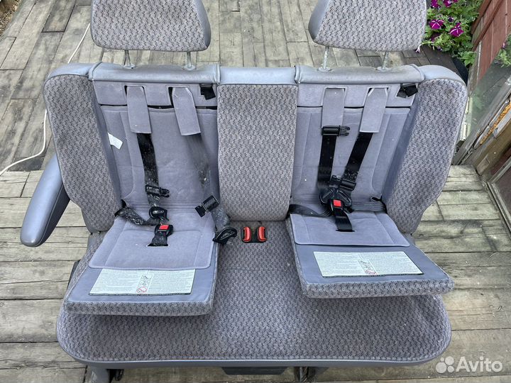 Сидение с детскими креслами