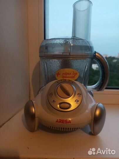 Кухонный комбайн aresa