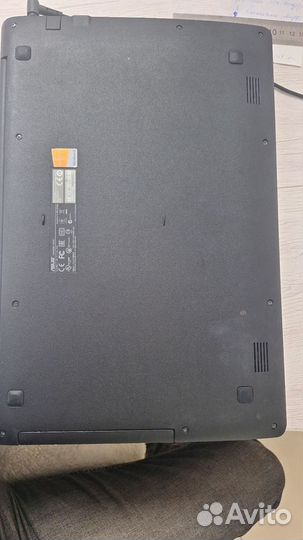 Ноутбук asus