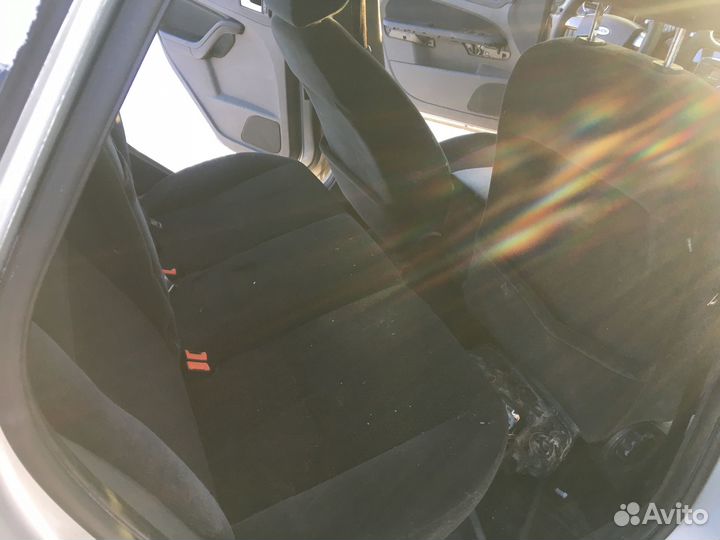 1 В наличии салон Ford Focus 2 Хэтчбек