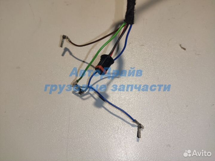 Кронштейн зеркала Вольво фш4 левый