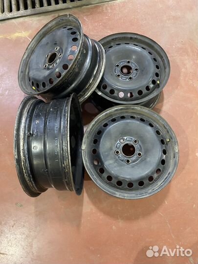 Штампованные диски r16 на фокус 3