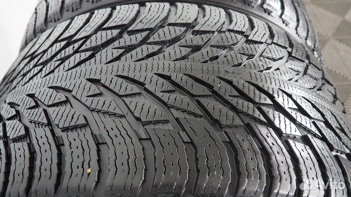 Nokian Tyres Hakkapeliitta R3 SUV 295/35 R21