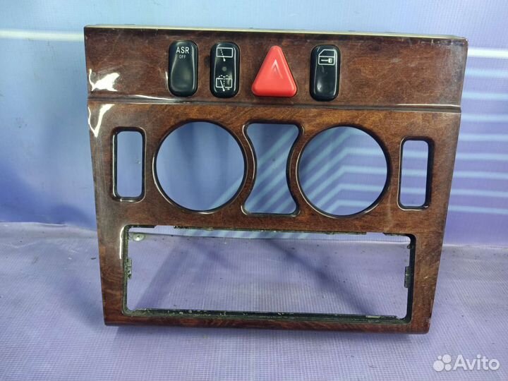 Накладка центральной консоли Mercedes C-class w202