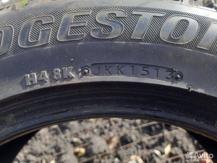 Bridgestone Blizzak Spike-01 205/55