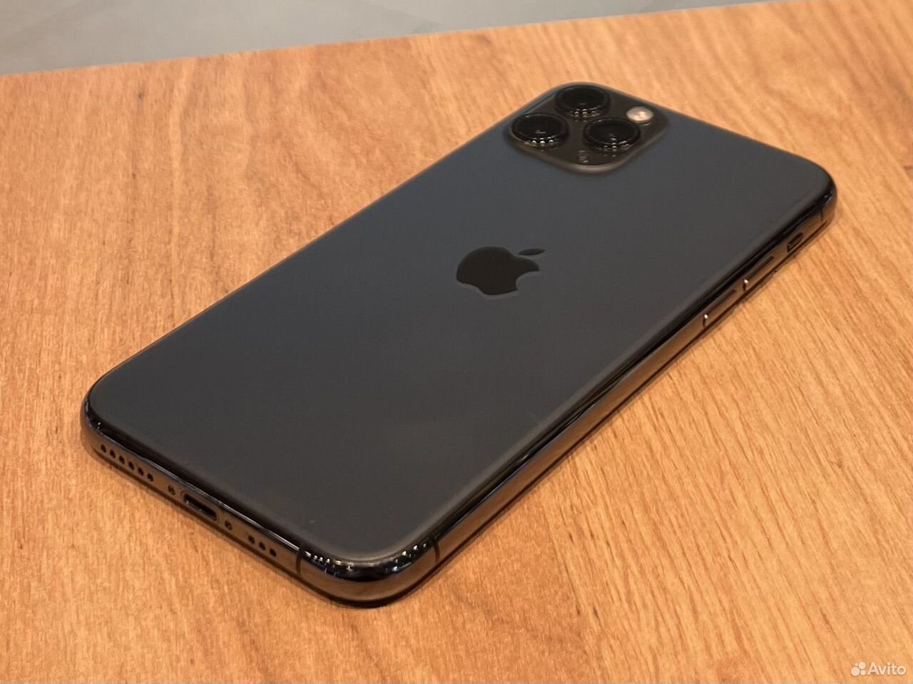 iPhone 11 Pro, 256 ГБ, SIM + eSIM