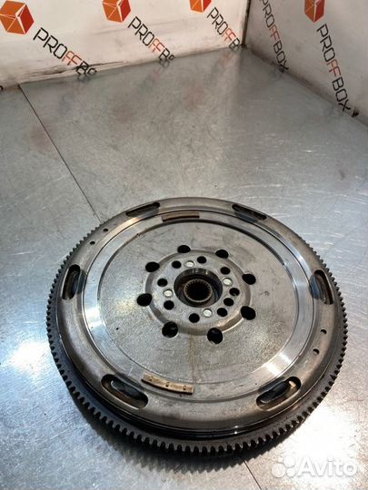 Маховик Mercedes C-Class W205 M274 2.0 I 2017