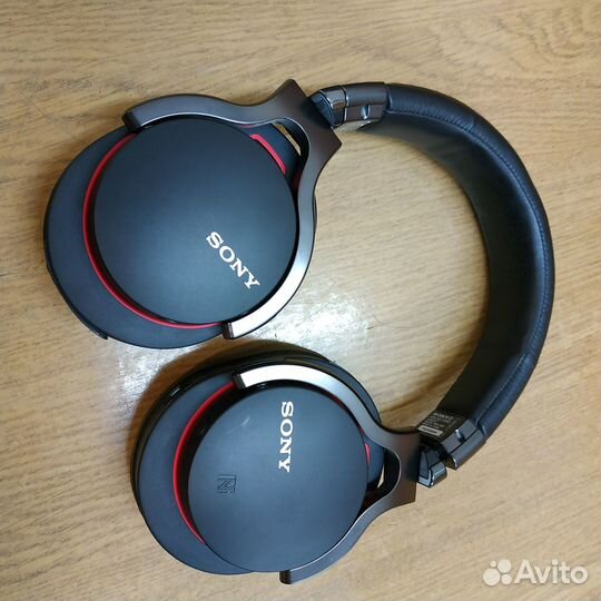 Полноразмерные наушники Sony MDR-RBT1 + bluetooth