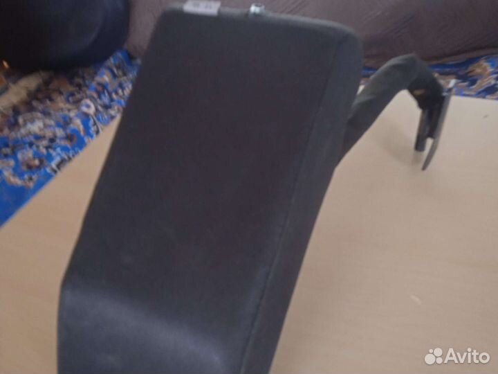 Лада ларгус подлокотник штатный в хорошем сост