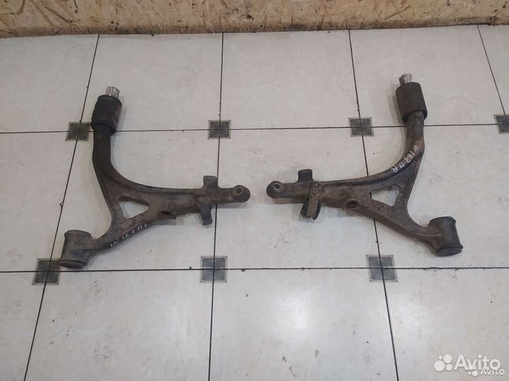 Рычаг передний правый нижний Mercedes-Benz W163