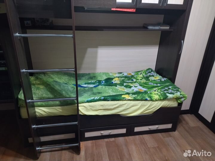 Мебель детская с двухяросной кроватью