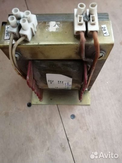 Понижающий трансформатор 380 /24