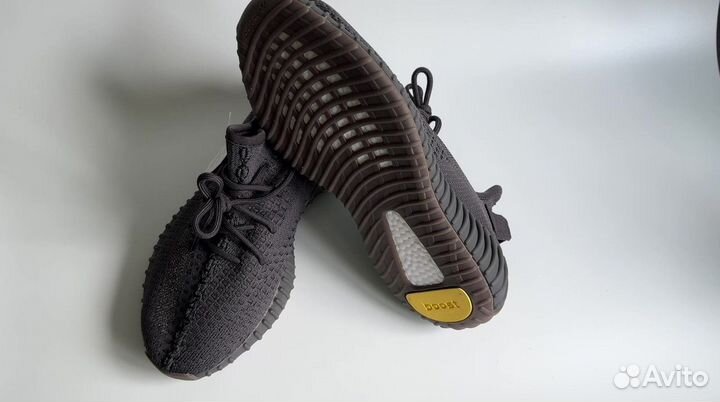 Кроссовки мужские Adidas Yeezy Boost cinder