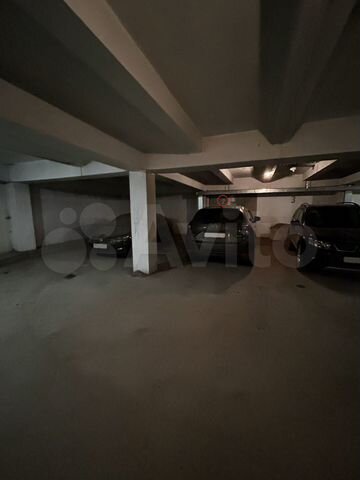 Машиноместо, 16 м²