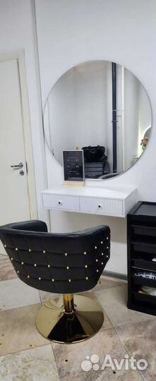 Парикмахерское кресло в аренду