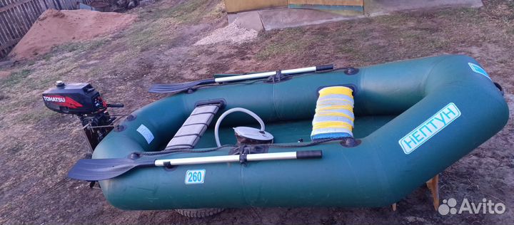 Лодчный мотор Тохатсу 2.5 лодка Нептун