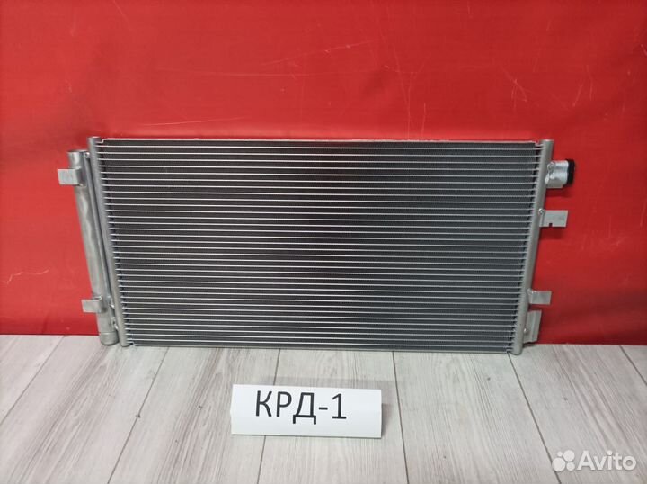 Радиатор кондиционера Renault Fluence 1 2009