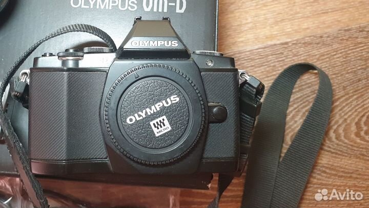 Olympus OM-D E-M5+ручка HDL-6+Olympus 14-42