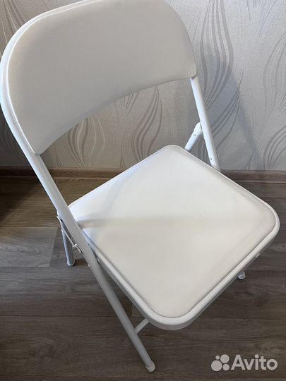 Стул белый б/у