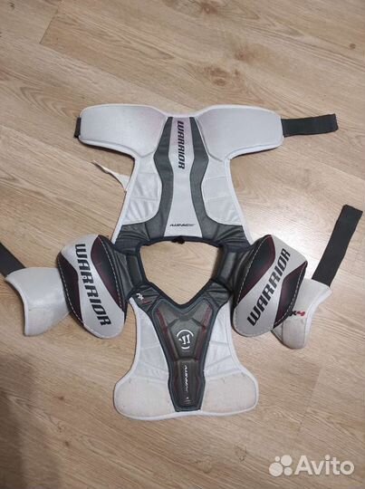 Нагрудник хоккейный jr l