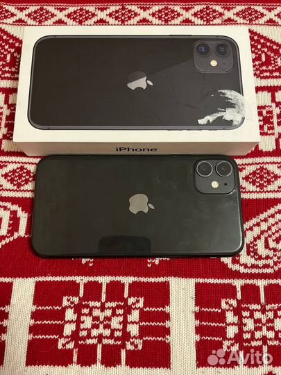iPhone 11, 64 ГБ