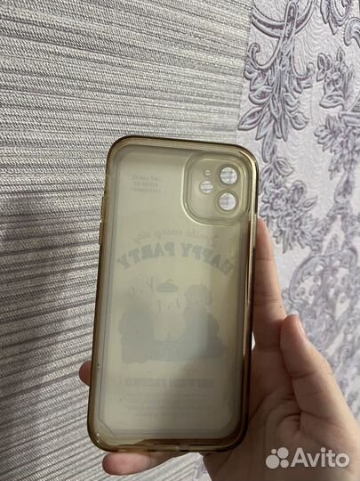 Чехол на iPhone 11