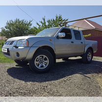 Nissan NP300 2.5 MT, 2014, 182 000 км, с пробегом, цена 1 400 000 руб.