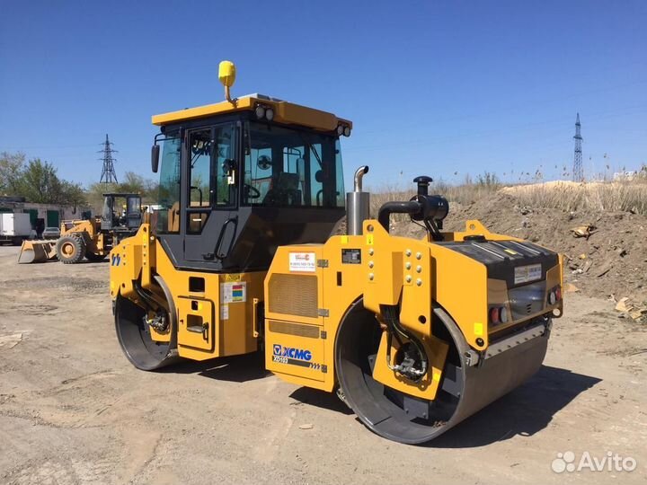 Дорожный каток XCMG XD103, 2023